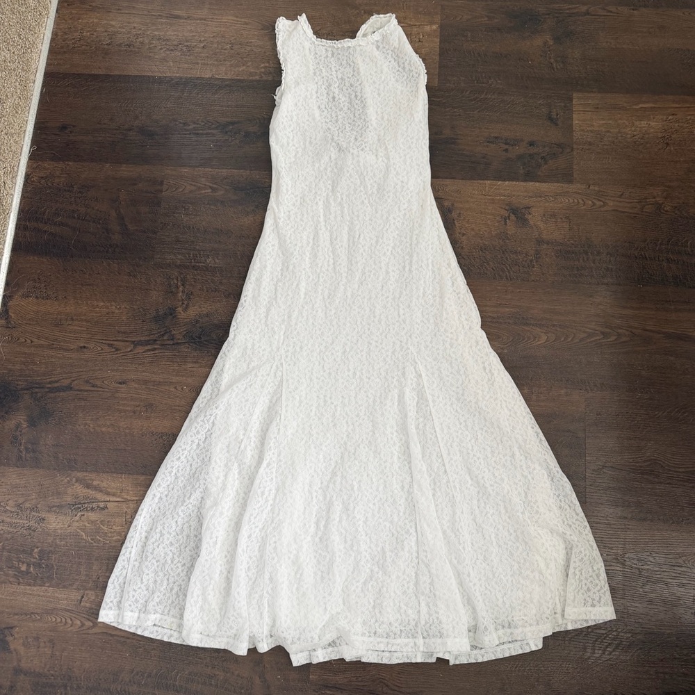 Wilfred white lace midi dress - Picture 8 of 8